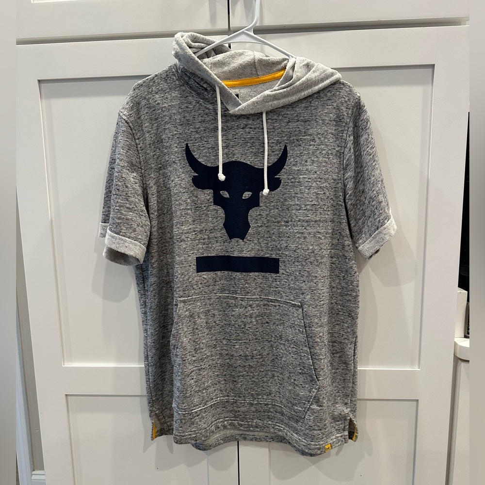 UNDER ARMOUR HOODIE